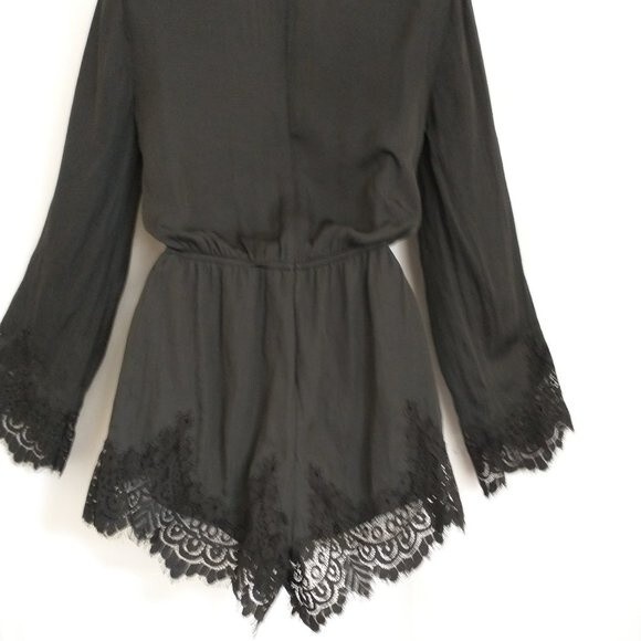 Kendall & Kylie Black Romper Size XS Lace Trim Whimsigoth Witchy Grunge Goth - Picture 6 of 11